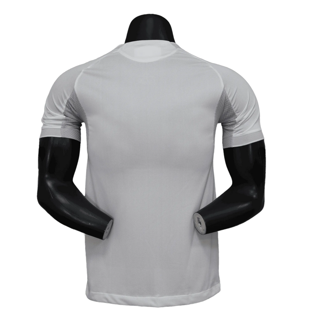 Real Madrid Home 25/26 Football Jersey